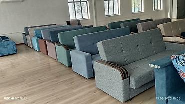 Прямые диваны: Прямые диваны с высокой спинкой и широкими подлокотниками - — 13