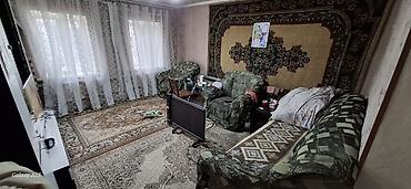 Продажа коттеджей и домов: Продается частный дом с приусадебным участком. - Участок: ровный — 10