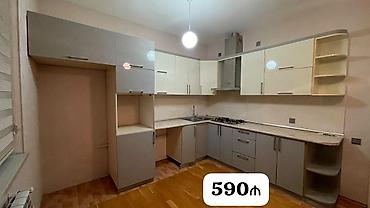Mətbəx mebeli satılır 590₼. Ölçü 3.60/2.40. Üzərində qaz moyka