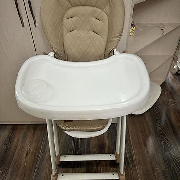 Детский стульчик для кормления Happy Baby NEW BERNy V2 -
