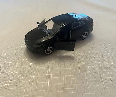 İncəsənət və kolleksiyalar: Məhsul: Kia K5 metal model avtomobil (miniature) Təsvir: - Rəng: qara — 6