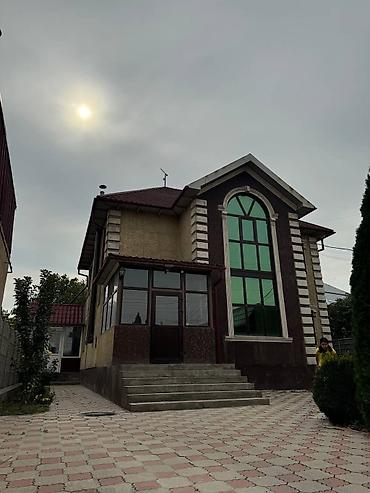 Долгосрочная аренда домов: 250 м², 7 комнат — 1