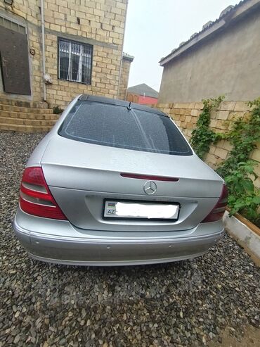 задний фонарь в бампер toyota land cruiser prado 120: Mercedes-Benz E-Class sedan (W211), gümüşü rəng. Xüsusiyyətlər: -