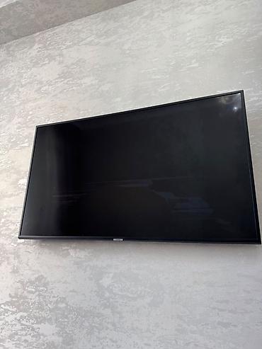 dvb t2 tv box: Məhsul: Divara quraşdırılmış televizor + Siemens paltaryuyan maşın — 1