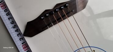 Гитары: Гитара гитары есть еще скрипка 1/8 и аккордеон барабанная установка — 6