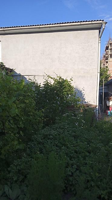 талас дома: Прцодаю дом район ТааТана 4.5 сотки Ул Эсенгула Ибраева 2 этажа! Рядом — 3