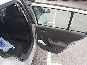 navigacija za auto cena: Megan mk2 2003 1.6 benzinac braon sto je na branicima je git da popuni — 5