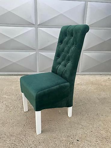 Stilske stolice: Tapacirane trpezarijske stolice sa visokim naslonom - Dizajn — 3