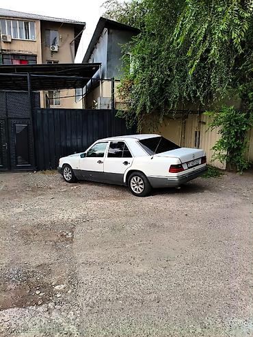 golf 3 2 0: Mercedes-Benz W124: 1989 г., 2 л, Механика, Бензин, Седан — 4