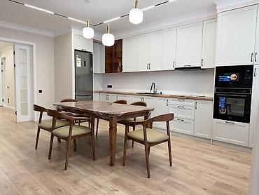 Продажа квартир: 2 комнаты, 85 м² — 1