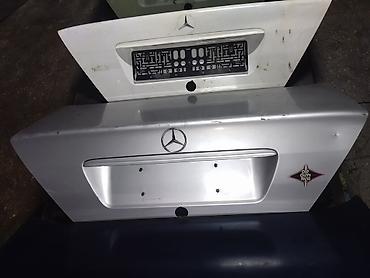 Автокосметика: Багажниктин капкагы Mercedes-Benz, 2000 г., Колдонулган, Оригинал — 9