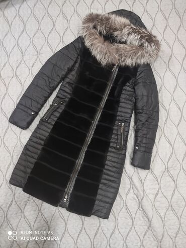 Пальто: Пальто, Классика, Зима, По колено, С капюшоном, S (EU 36), M (EU 38)