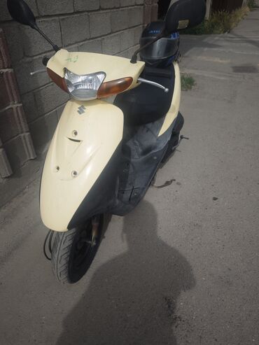 Скутеры: Скутер Suzuki, 50 куб. см, Бензин, Б/у