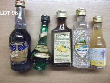 Ostali predmeti za umetnost i kolekcionarstvo: Reklamne flašice mini bottles unučići čokanji fraklići 4. Kao sa slika — 4