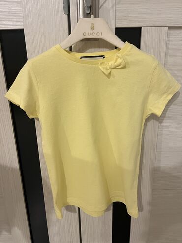 Koftalar, sviterlər: Майка Gucci. Оригинал. Размер 6-7 лет. В идеальном состоянии