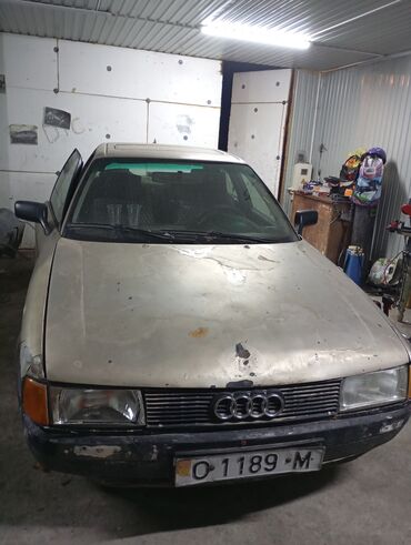 Audi: Audi 80: 1987 г., 1.8 л, Механика, Бензин, Седан