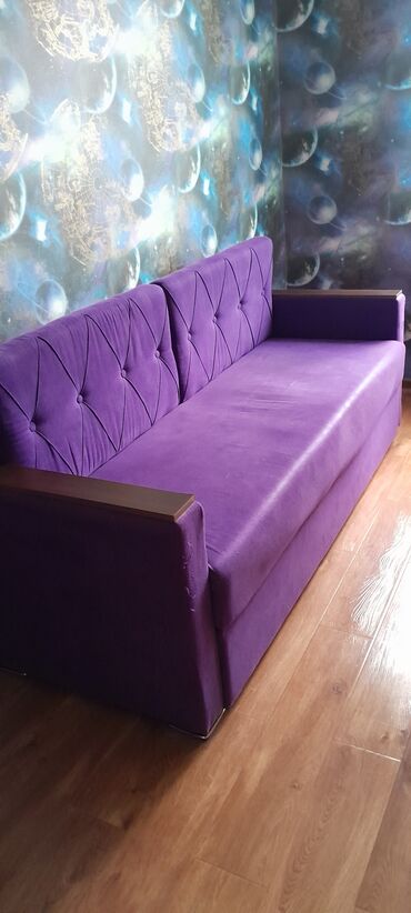 односпальная кровать с матрасом бишкек: Диван-кровать, цвет - Фиолетовый, Б/у