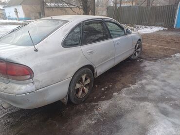 Mazda: Mazda 626: 1993 г., 2 л, Механика, Бензин, Хэтчбэк