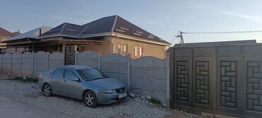 дом в доль дороги г ош: Дом, 110 м², 3 комнаты, Риэлтор, Косметический ремонт