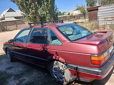 opel kadett: Volkswagen Passat: 1989 г., Седан — 3