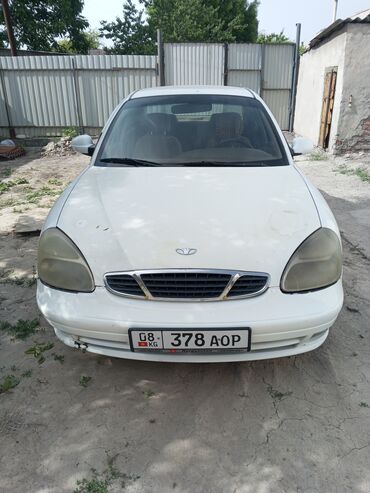 Daewoo: Daewoo Nubira: 2000 г., 1.5 л, Механика, Бензин