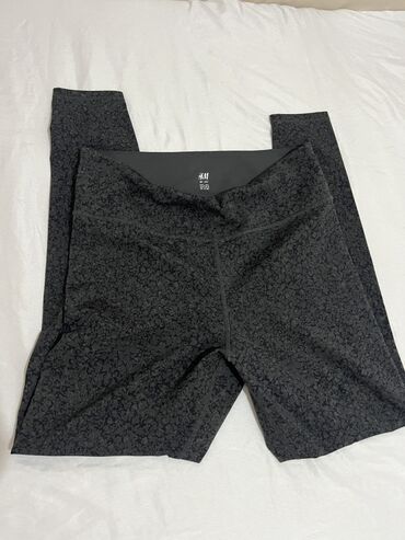 Bluze: Ženska garderoba – paket različitih komada U ponudi je set modernih — 9