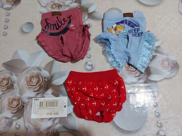 дрессировка собак в баку: İT VƏ PİŞİKLƏR ÜÇÜN ALT PALTARI - 30 MANAT . S RAZMER XS RAZMER