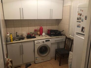 Uzunmüddətli kirayə mənzillər: Memar ecemide 5/3 mertebesinde 2 otaqli eşiyasiz ev 370