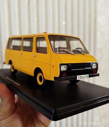 1 43 modelka: RAF Latvija 2203 tipli Hachette 1:43 - Korpus: bərk die-cast metal və — 3