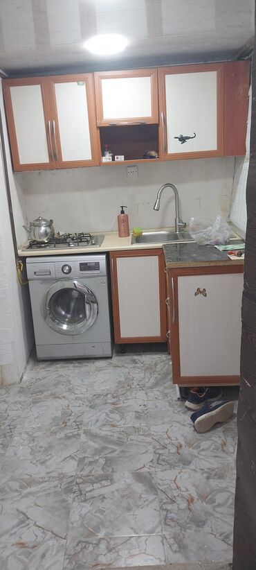 mebel quxna: Bayilda akpende 2 otaqli ev 250 manat kim qalcaq kamunal onluq olcaq