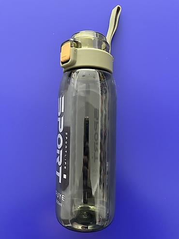 waterproof: Sport su qabı – 950 ml - Həcm: 850 ml (korpus üzərində “FUYE 850 ml” — 2