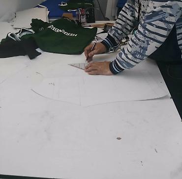 Дизайнер одежды: Меня зовут Ахмед Каплан я модельер дизайнер одежды я приехал из Турции — 7