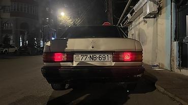 klas 6: Mercedes-Benz 190 (W201) sedan - Korpus: 4 qapılı sedan — 5