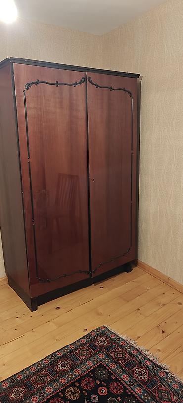 yatax dəsdi: Spalni mebel dəst yataqsiz 80 m, televizor 100 m, servant 20 m — 4
