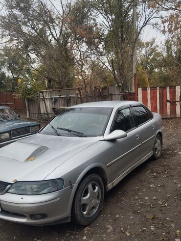 машина буу: Opel Vectra: 1999 г., 1.5 л, Автомат, Бензин