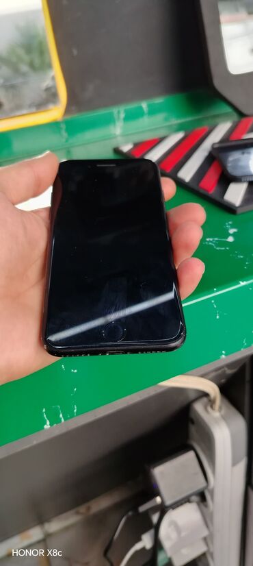 зарядка iphone 7: IPhone 7, 32 GB, Qara, Barmaq izi, Face ID