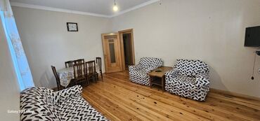 Uzunmüddətli kirayə evlər: 100 kv. m, 3 otaqlı — 18