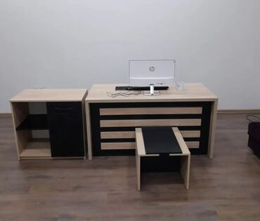 Ofis masaları: Hər növ ofi̇s meveləri̇ni̇n si̇fari̇şi̇ i̇sdədi̇yi̇ni̇z modeldə