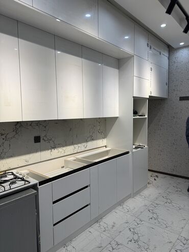 Sifarişlə mətbəx mebeli: Sifarişlə mətbəx dəsti, Özü çəkən petlələr, MDF, Kredit var, Pulsuz çatdırılma — 3