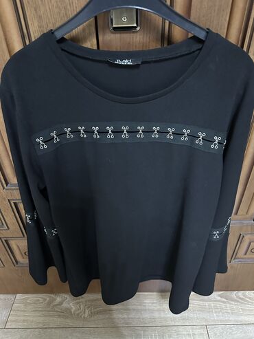 Köynək və bluzalar: 10 azn. razmer S/M — 9