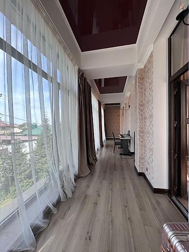 Долгосрочная аренда домов: 300 м², 6 комнат, Амбарная, Лоджия, Парковка — 19