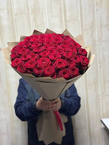 Букеты из живых цветов: - Профессиональная флористическая сборка и гармоничные цветовые — 16