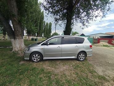 купить термобокс: Toyota Ipsum: 2001 г., 2.4 л, Автомат, Бензин, Минивэн — 4
