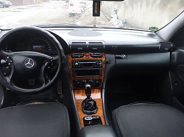 Mercedes-Benz: Mercedes-Benz 220: 2001 г., 2 л, Механика, Бензин, Универсал — 5