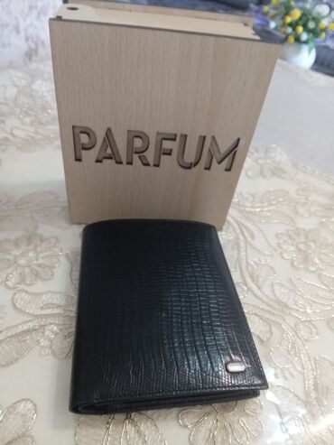 Portmone, pulqabıları: Pulqabı, Təbii dəri, Yeni lalafo.az -da Portmone, pulqabıları: Pulqabı, Təbii dəri, Yeni