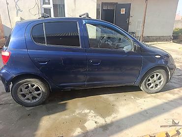 дайхатсу yrv: Toyota Yaris: 2000 г., 1.3 л, Автомат, Хэтчбэк — 4