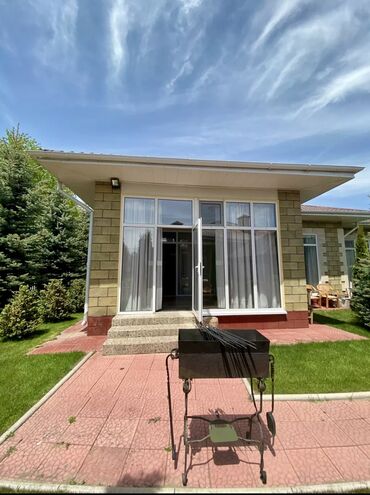 дом в жалабаде: 100 м², 3 комнаты, Утепленный, Теплый пол, Балкон застеклен