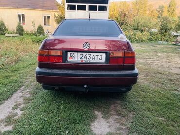 Volkswagen: Volkswagen Vento: 1992 г., 1.8 л, Механика, Бензин, Седан — 7
