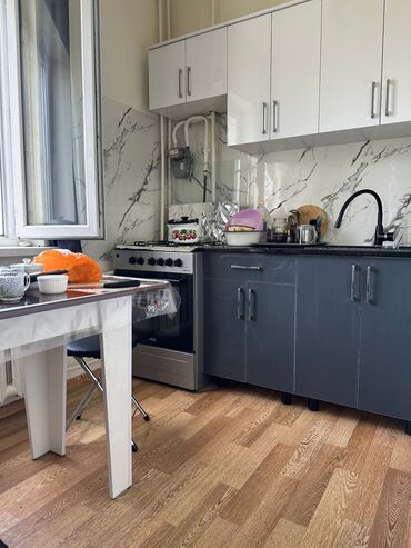 чолпон ата снять квартиру на длительный срок: 1 комната, 35 м², 4 этаж, Косметический ремонт