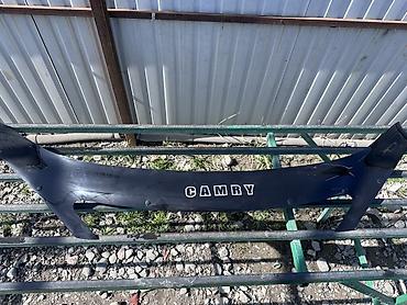 Решетки радиатора: Решетка радиатора Toyota Оригинал — 2